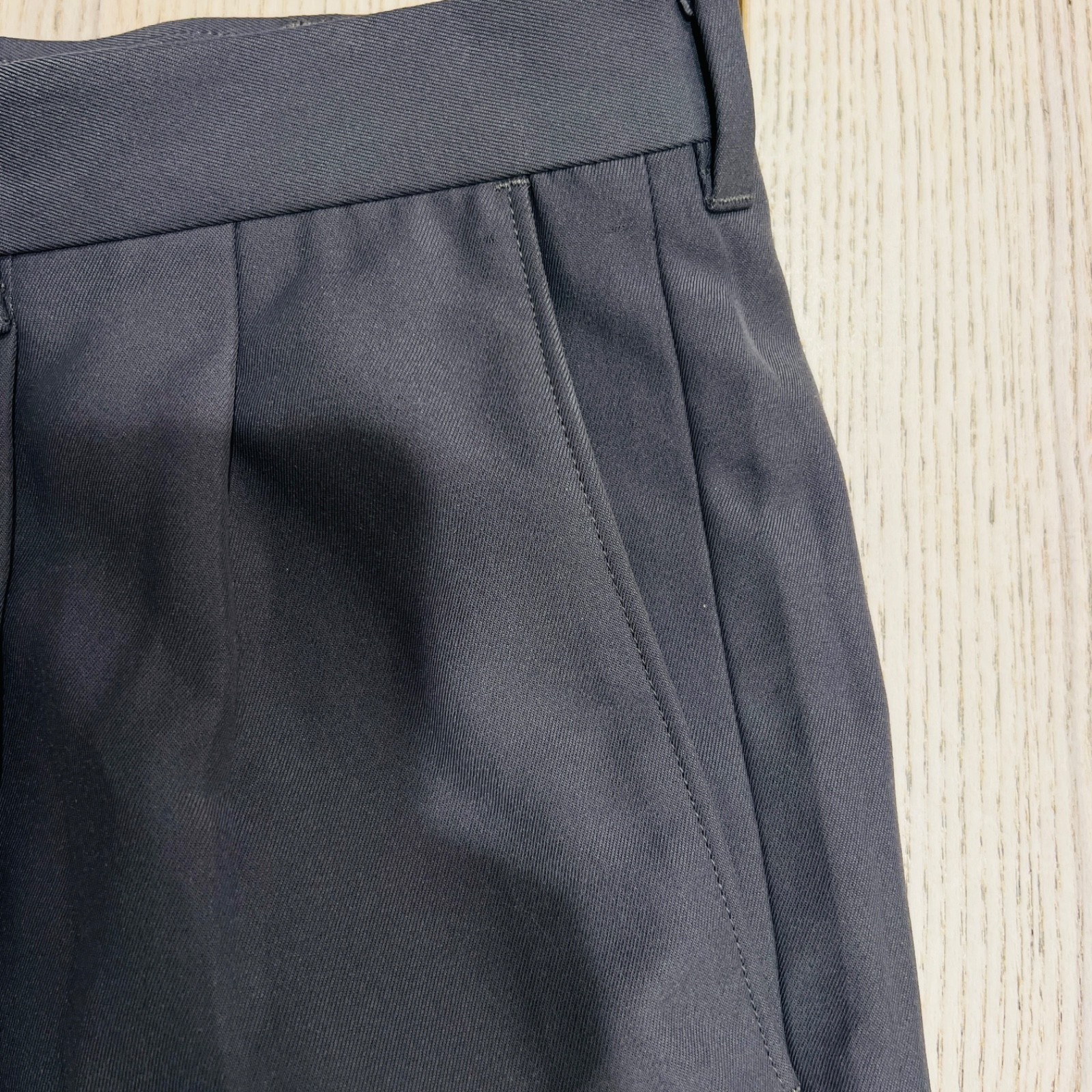 Haggar mens dress pants Gray 36×32 classic fit WPL386 Pleated Cuffs work office