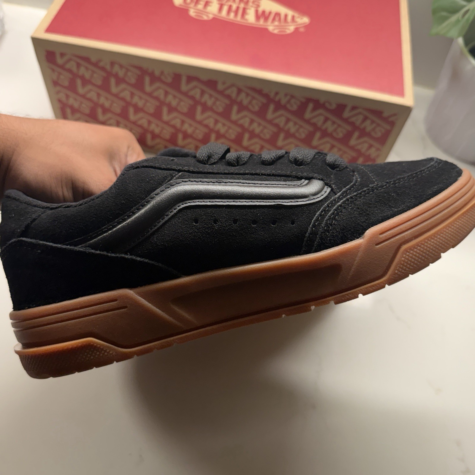 VANS Hylane Black/Gum Skateboarding Shoes Men’s US 8 Medium (D) 9.5 women