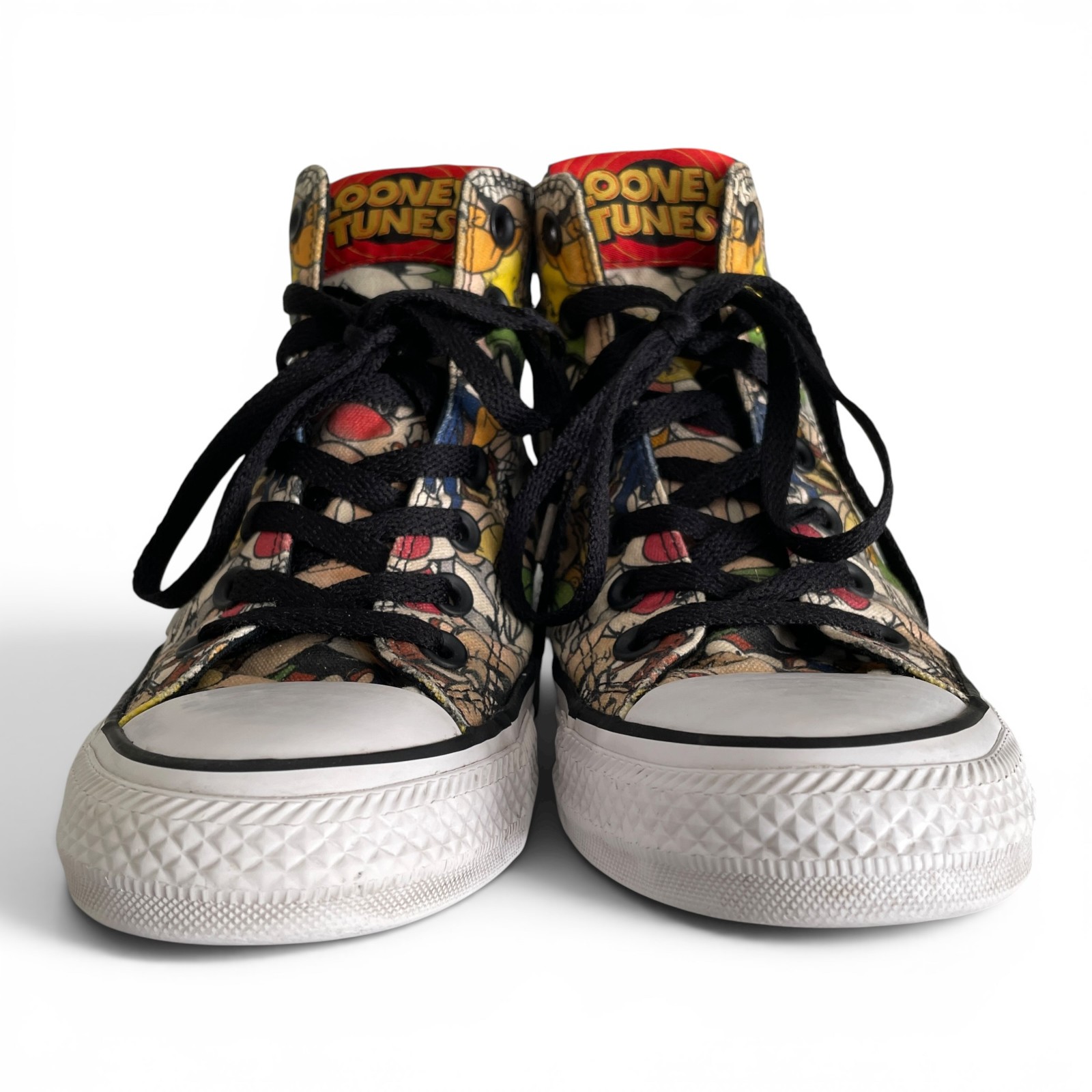 Converse Chuck Taylor All Star Looney Tunes 158235F High Top Men 5 Women 7