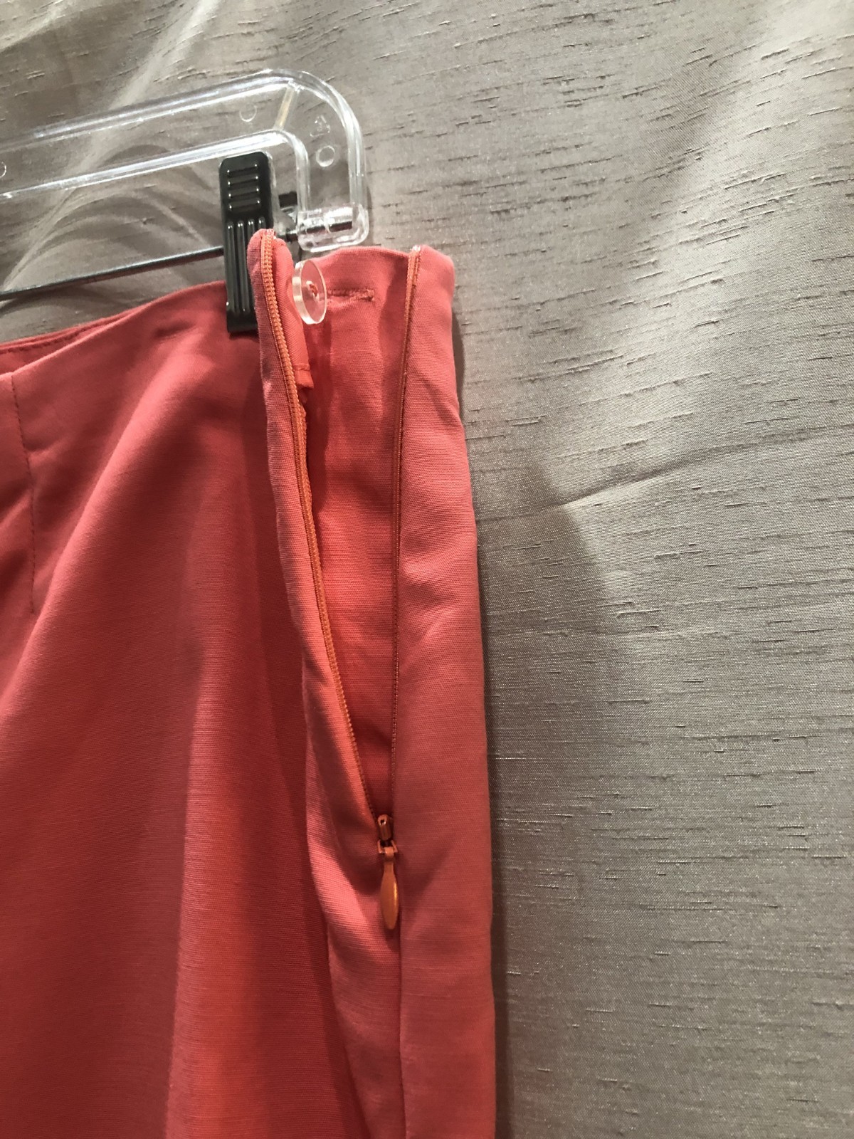 NWOT CHICO’S SALMON STRETCH LEFT SIDE ZIPPER CLOSURE ANKLE PANTS ~ 1.5 (6-8)
