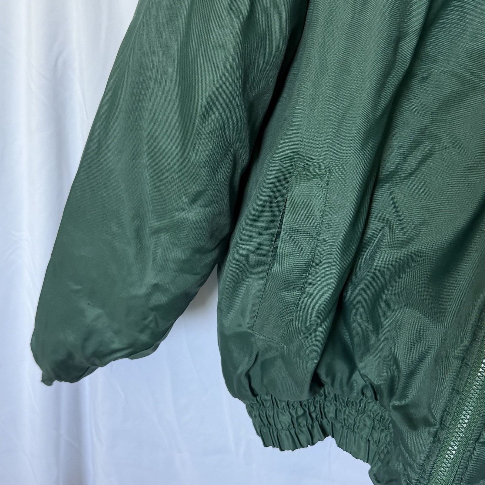 Vintage 90s NY Jets NFL Game Day Sports Mens Large Green Puffer Football Jacket