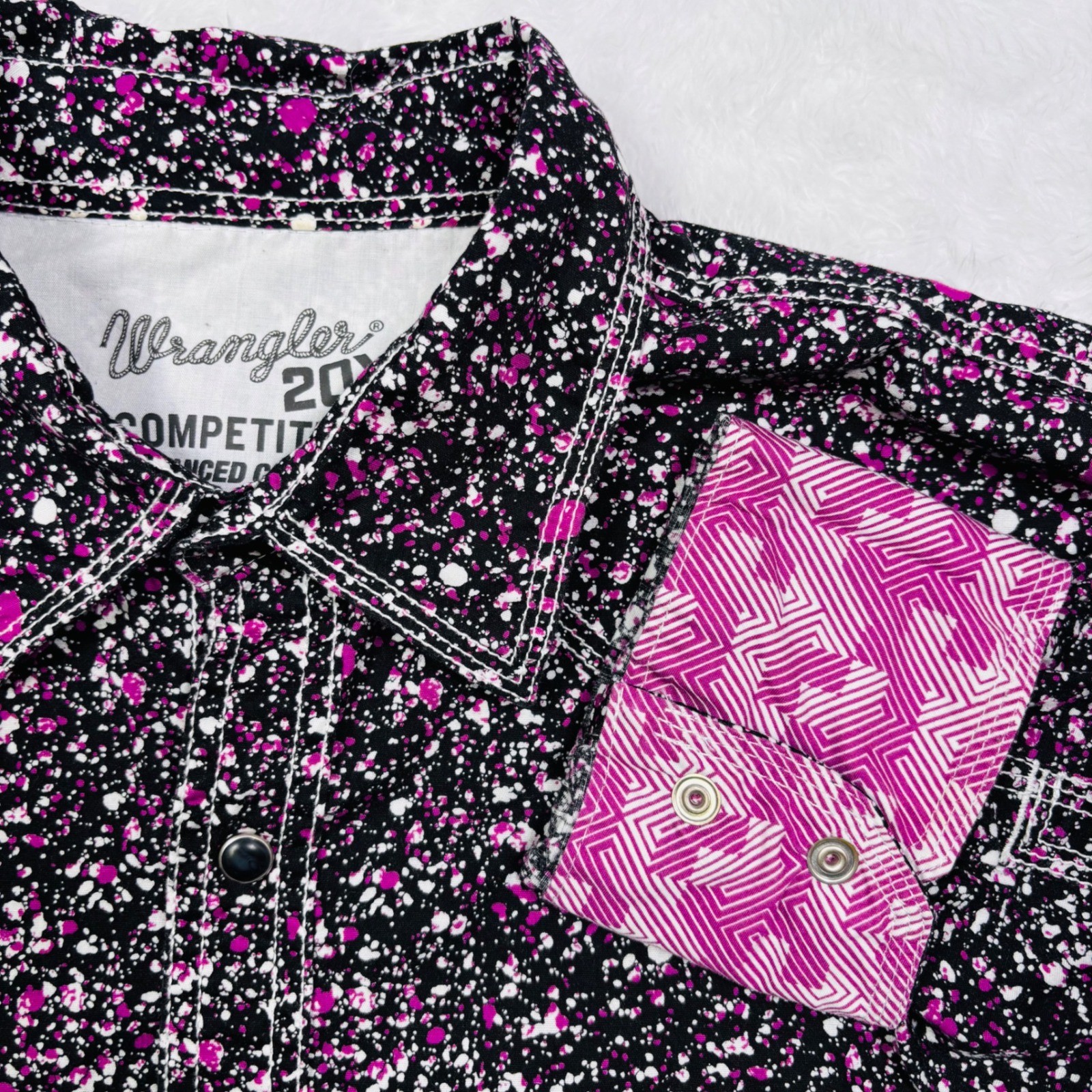 Wrangler 20X Western Shirt Men L Black Pink Paint Splatter Pearl Snap Flip Cuffs