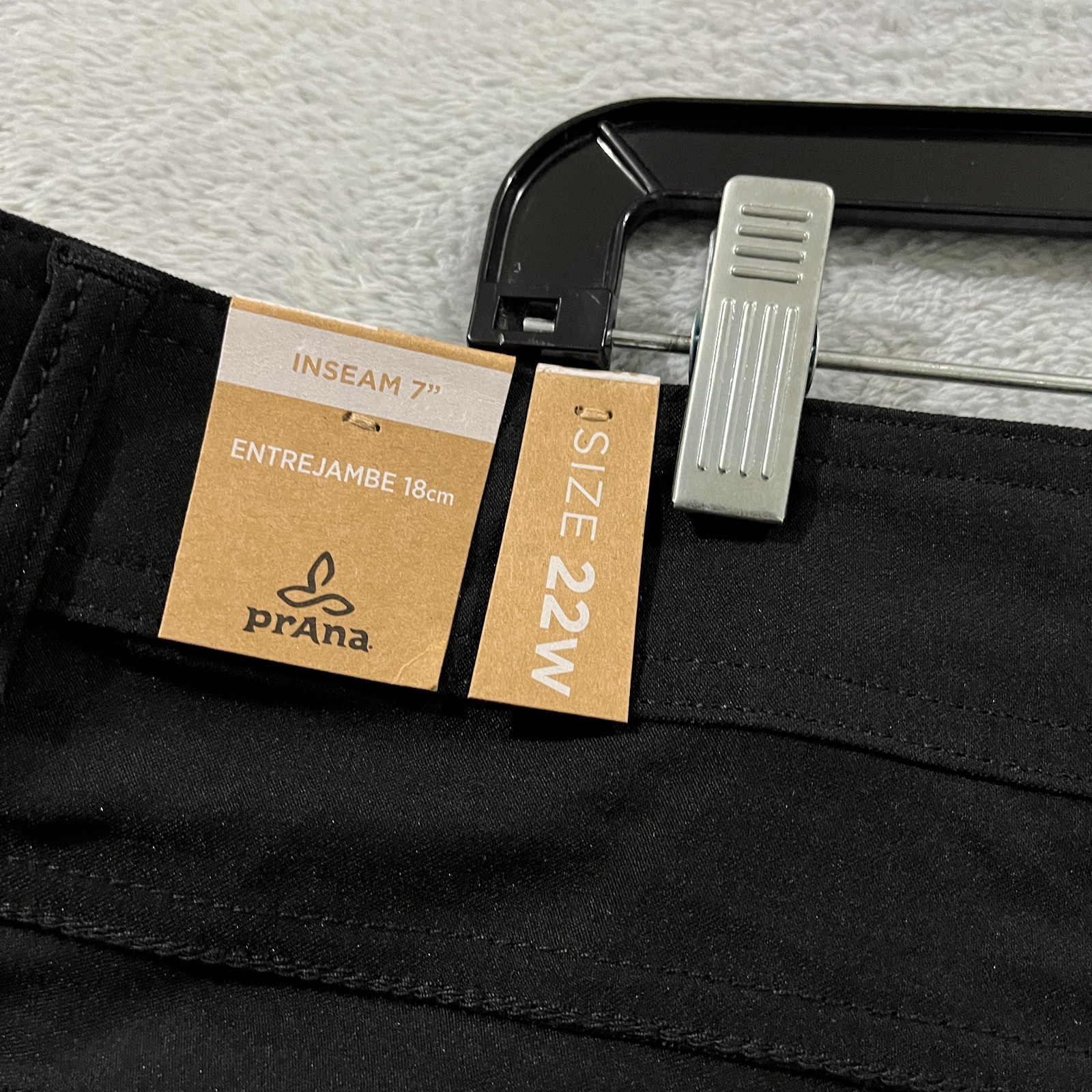 Prana Halle Plus II Shorts Womens 22W Black Standard Fit Moisture Wicking Hiking