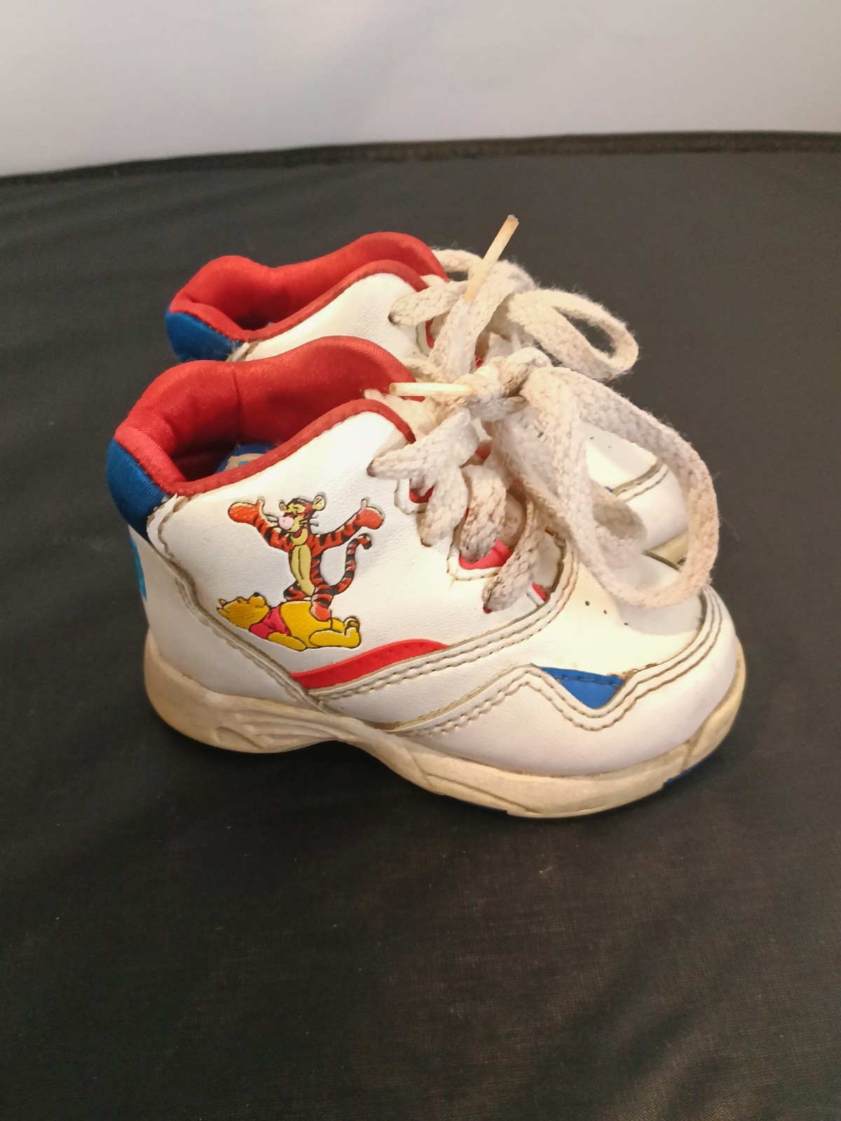 Vintage 90s Toddler Size 4 Winnie The Pooh Shoes