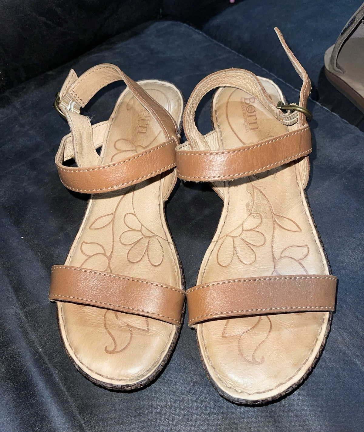 Børn Brown Leather Strappy Wedge Sandals Buckle Accent Women’s US 7