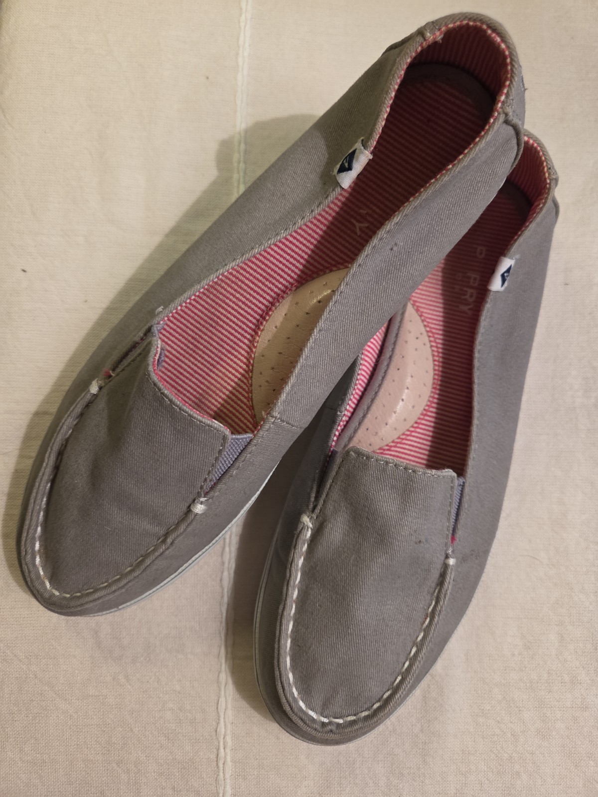 Sperry Women’s 8.5 Zuma loafers Grey canvas upper & red and white striped lining