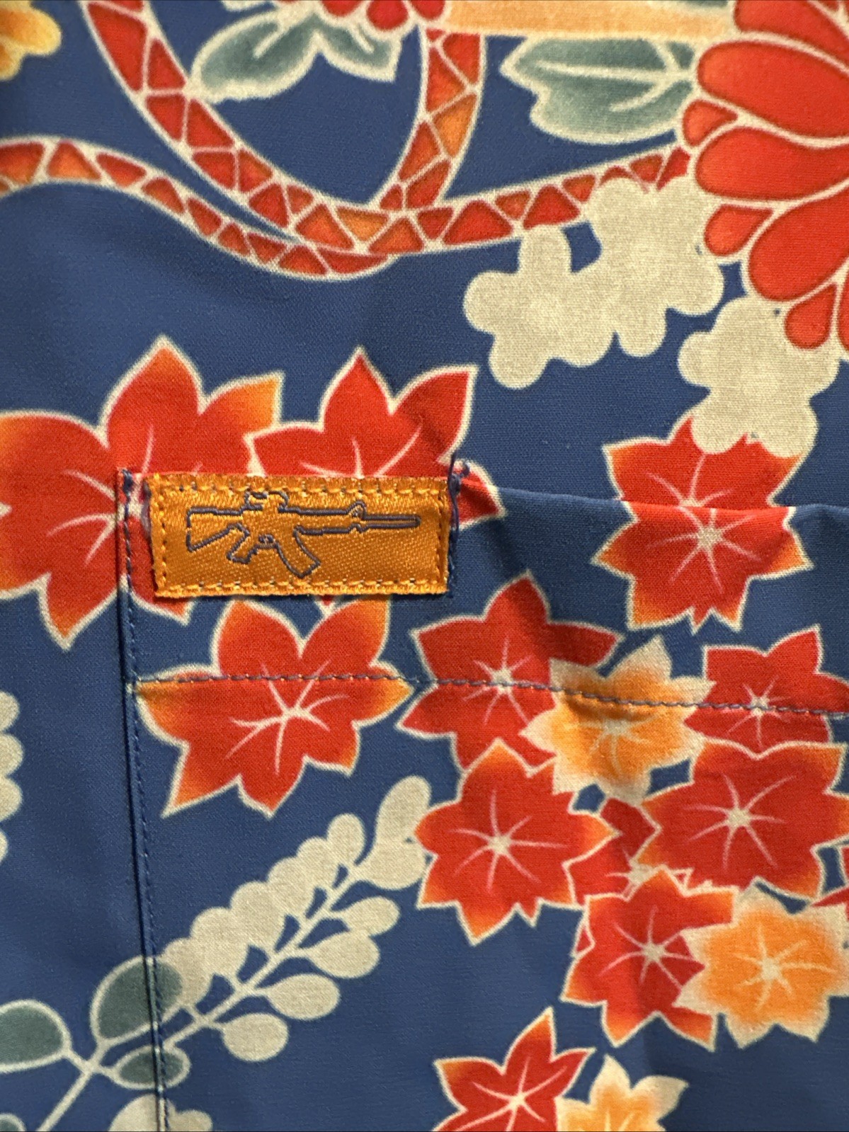 Retro Rifle Shirt Mens 2XL Blue Button Up Romeo Hawaiian
