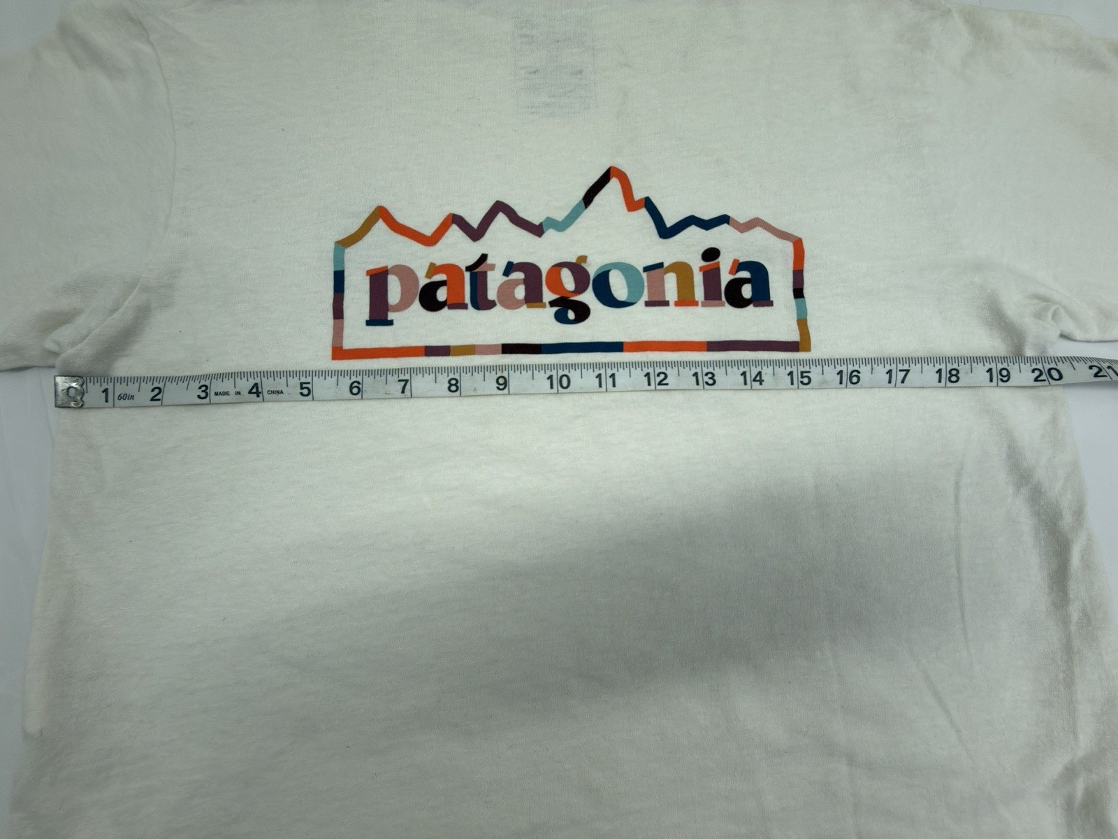 Patagonia Women’s Medium Unity Fitz Easy Cut Responsibili Tee Shirt Birch White