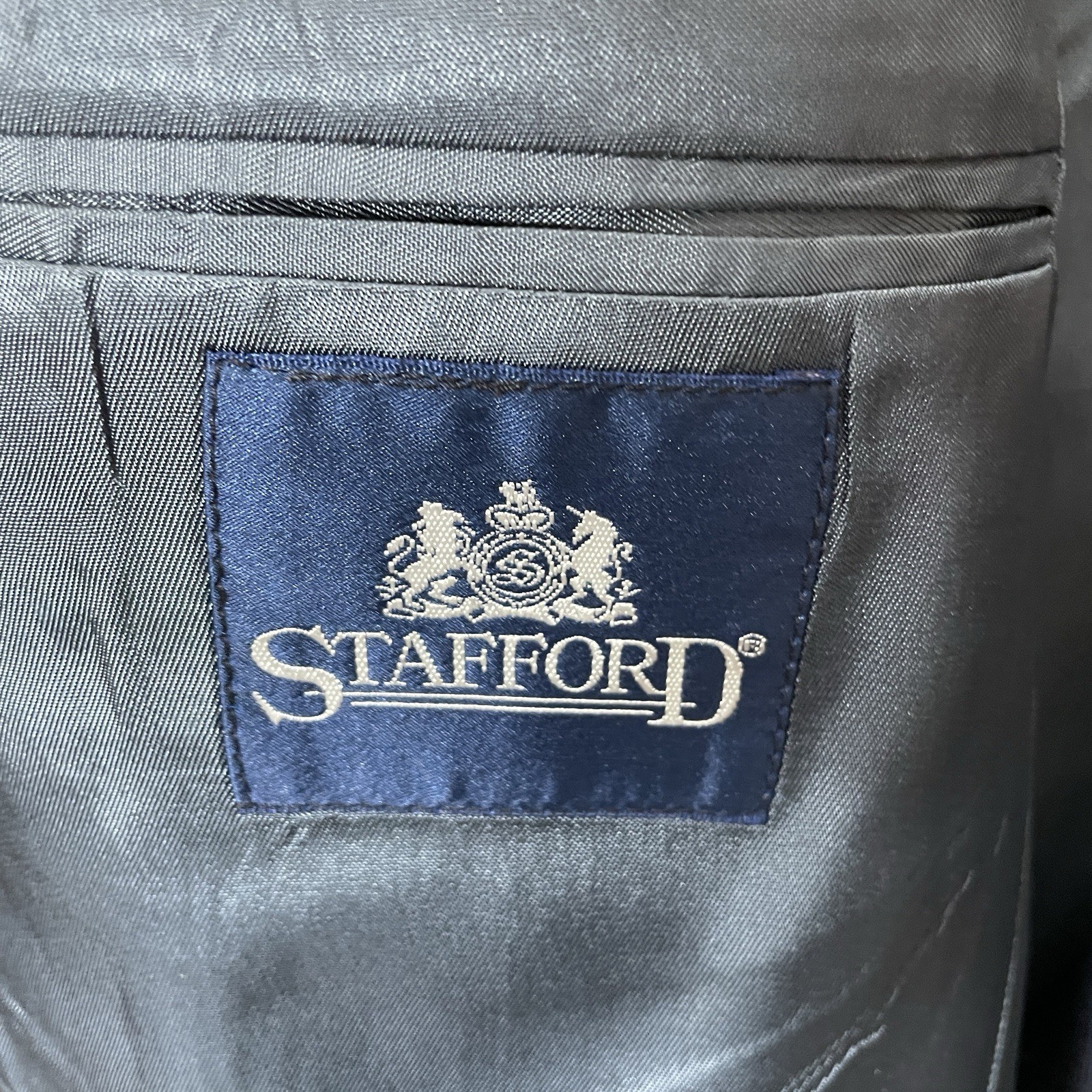 Stafford Blazer Jacket Mens 40R Blue Solid Polyester Worsted Wool Gold Buttons