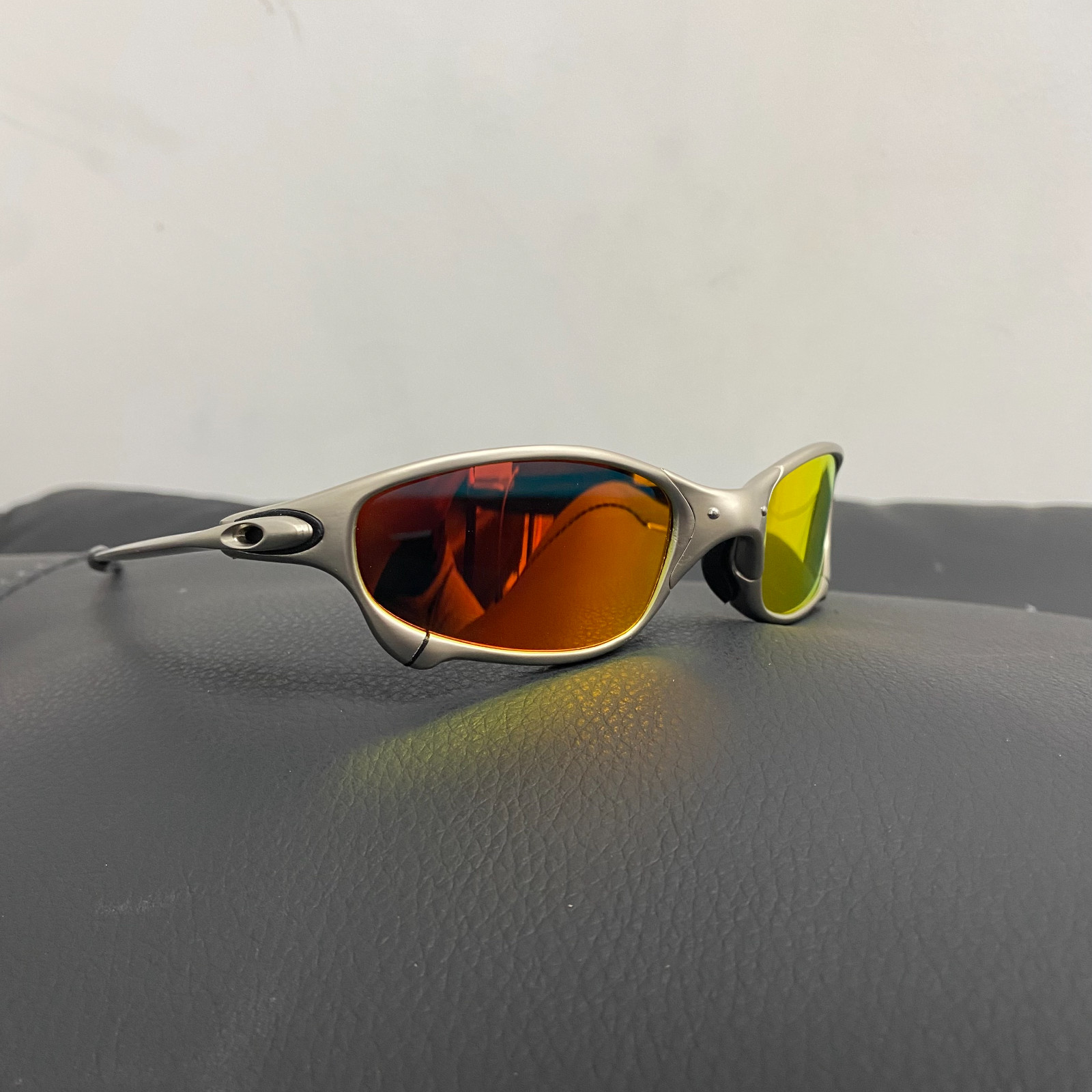 Oakley Juliet 1.0 X-Metal Polarized Sunglasses Silver Frames Red Vintage Y2K