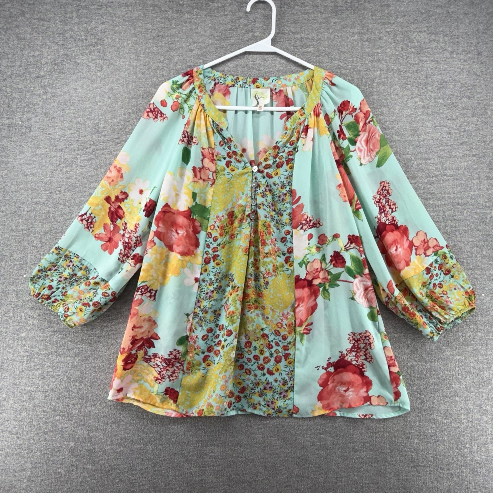 Fig And Flower Blouse Top Women Size Medium Mint Green Floral Casual