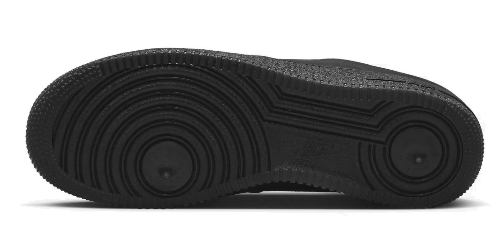 Nike Air Force 1 ’07 Pro-Tech Weatherized Waterproof All Season Trainer FB8875