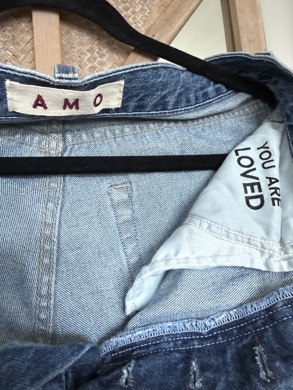 AMO Women’s Blue Medium Wash Distressed Skinny Jeans 100% Cotton Denim Sz 28