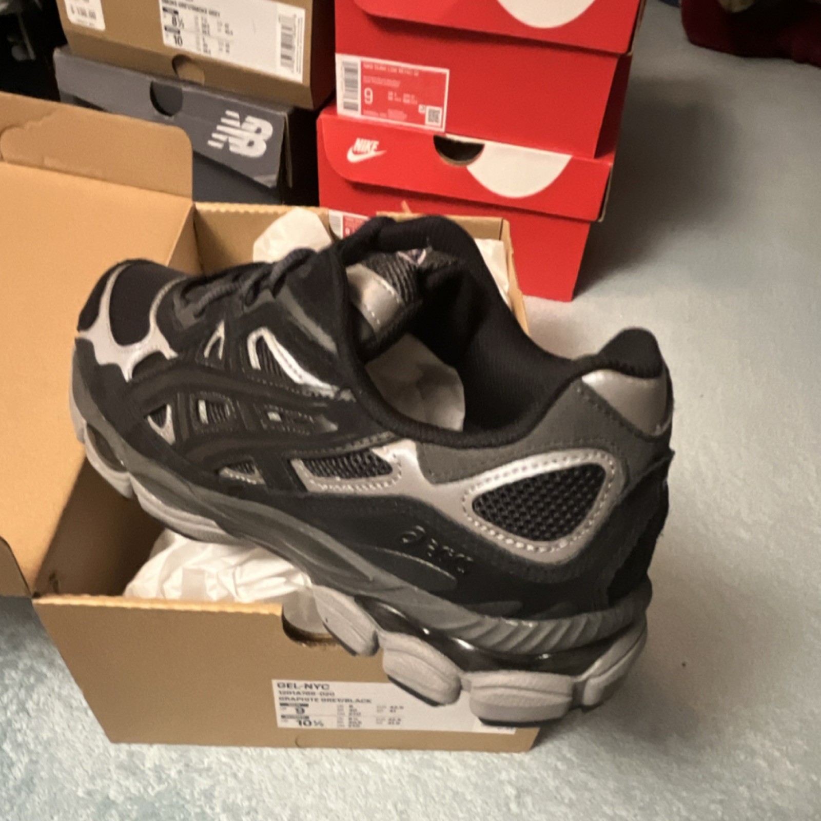 ASICS Gel-NYC Men’s Low Top Lace-Up Sneakers Graphite Grey/Black 1201A789-020