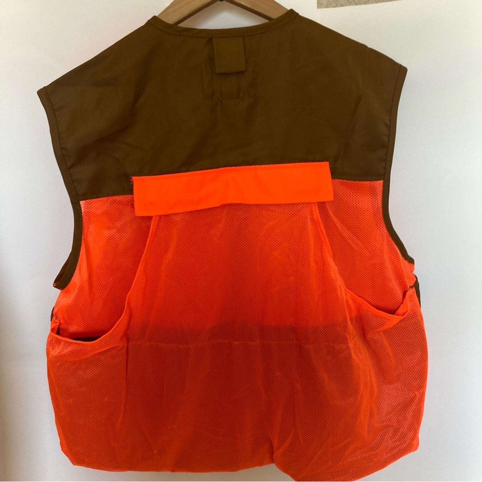 Gamehide Orange & Brown Hunting Vest style #39M Men’s Medium 15 Zipper & Pockets