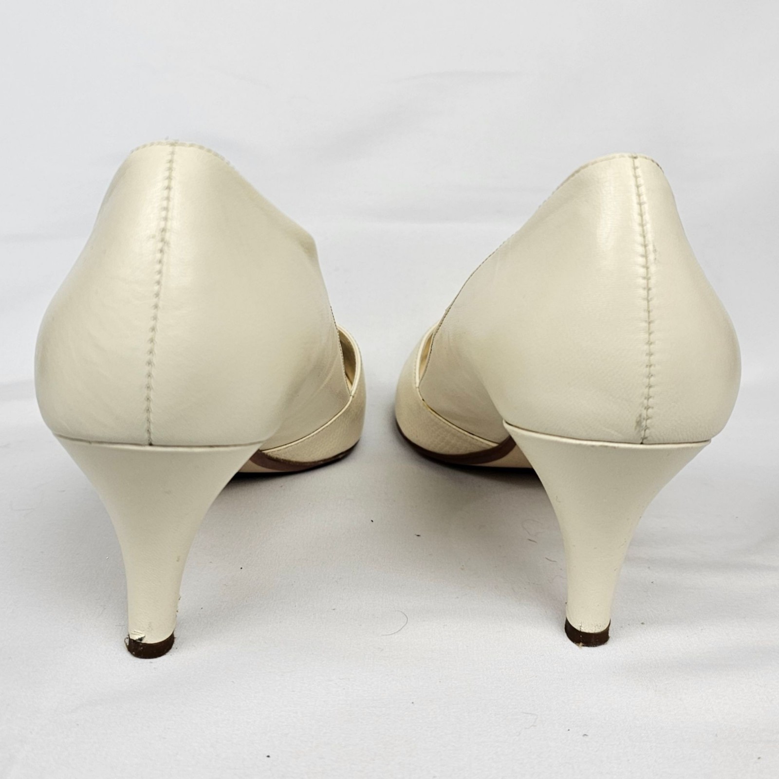 Womens 8.5M Cream Gold Open Toe Formal Business Casual Office 3″ Pump Heel Shoe