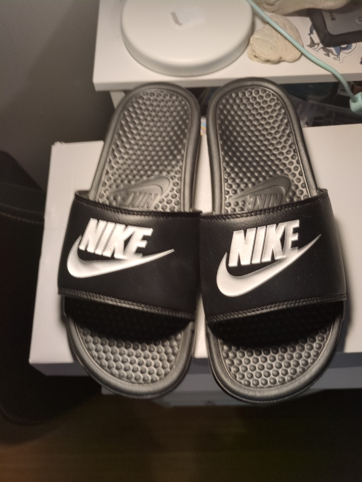 Nike Benassi JDI Men’s Slides Black White 343880-090 No Box Size 9