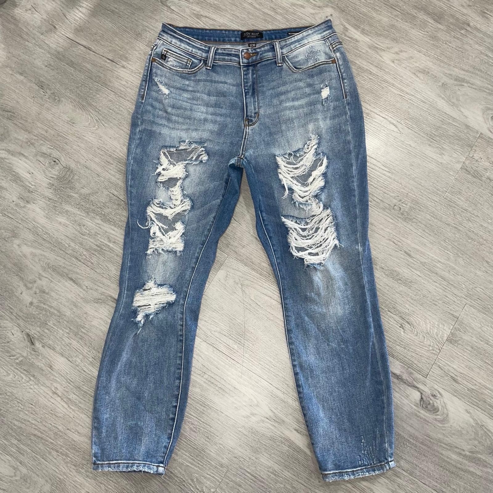 Judy Blue Destroyed Boyfriend Denim Jeans Womens Size 11/30 Blue JB82170LT Pants