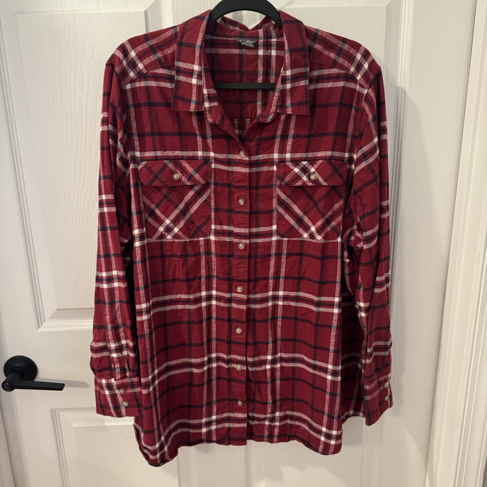 Eddie Bauer Women’s 2X Plaid Flannel Shirt Red Black Button Up Long Sleeve Plus