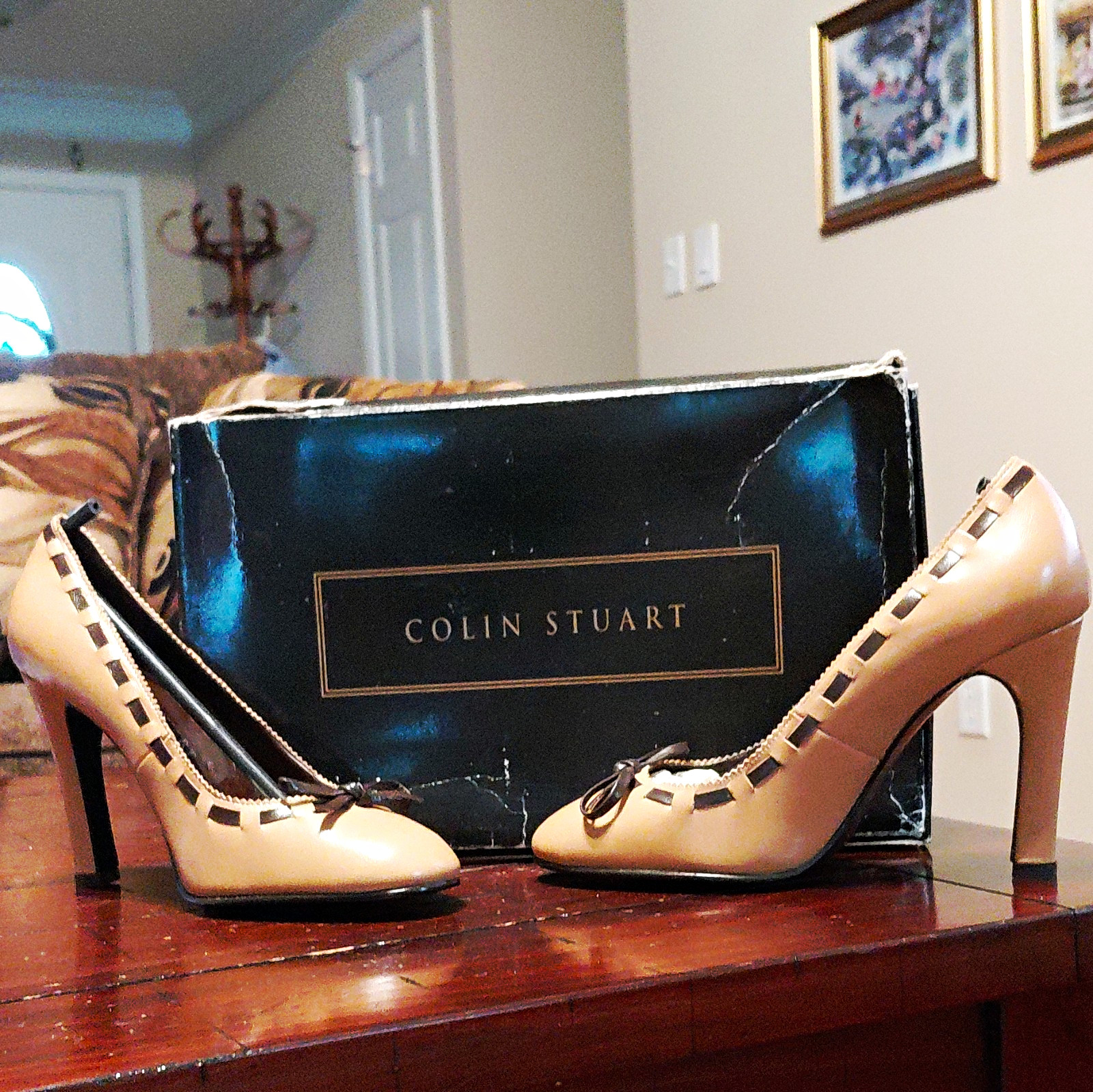 Colin Stuart Women’s Beige Leather Bow Round Toe Pump Heels Slip-On 5M