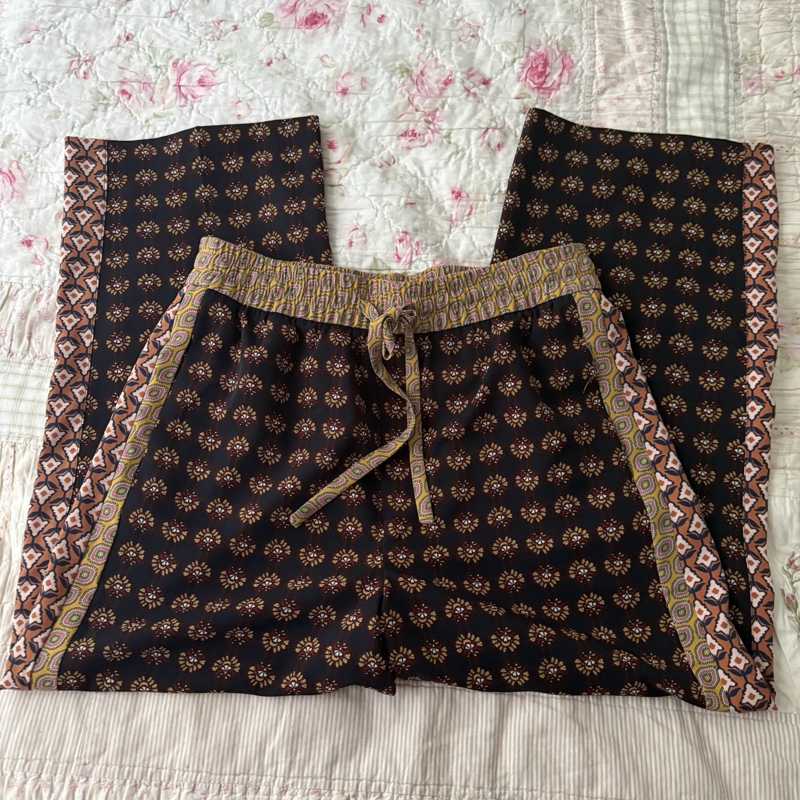 Zara Pants Womens L Paisley Boho Wide Leg Drawstring Pattern Flowy Palazzo