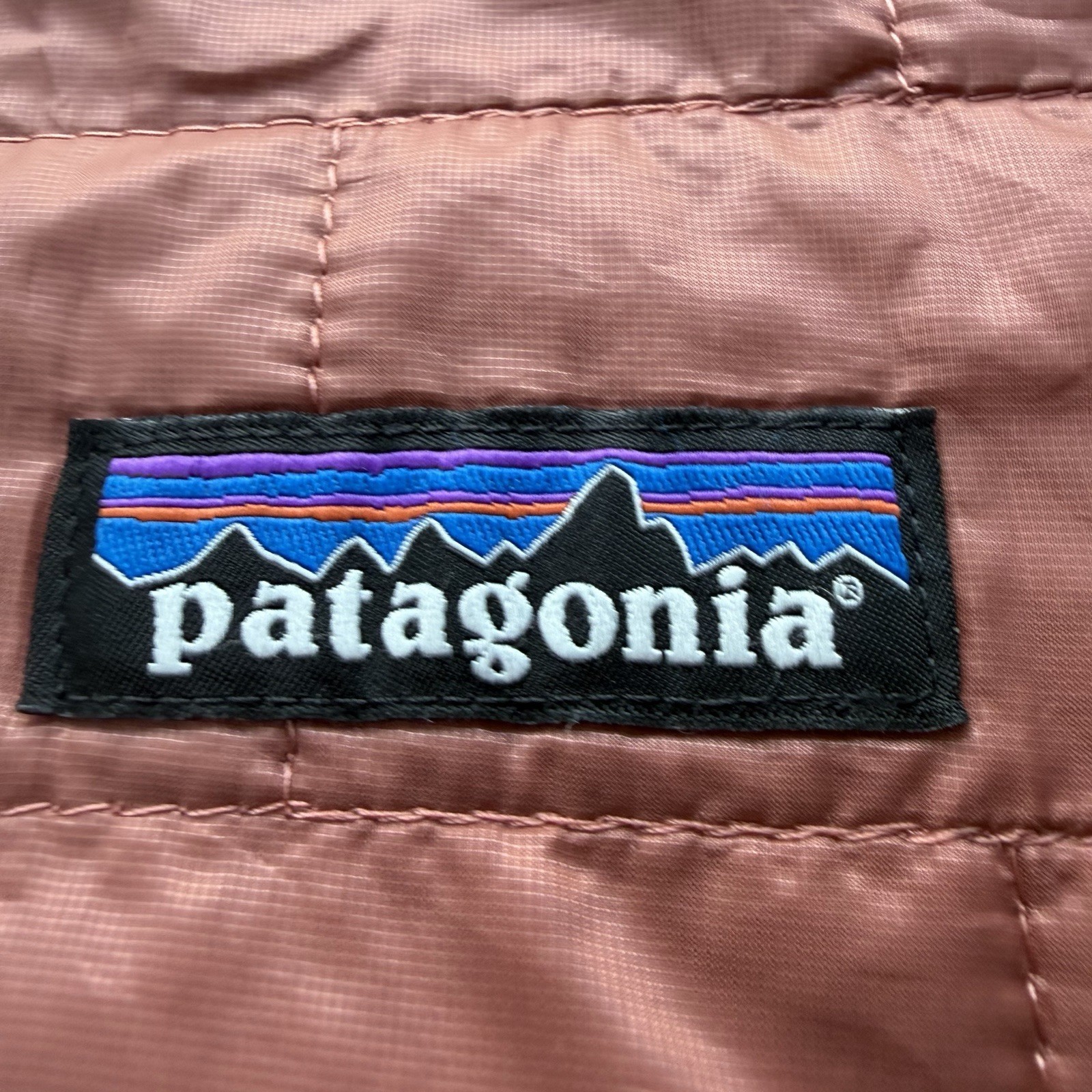 Patagonia Nano Puff Jacket Men’s Quilted Medium Burl Red Full Zip Outdoor 84212