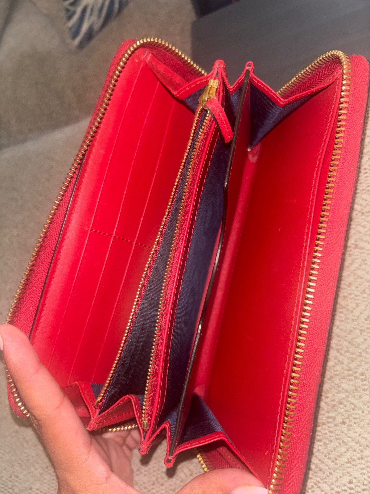 GUCCI Blooms GG Supreme Red Trim Blue Navy Flowers Zip Around Purse Wallet New