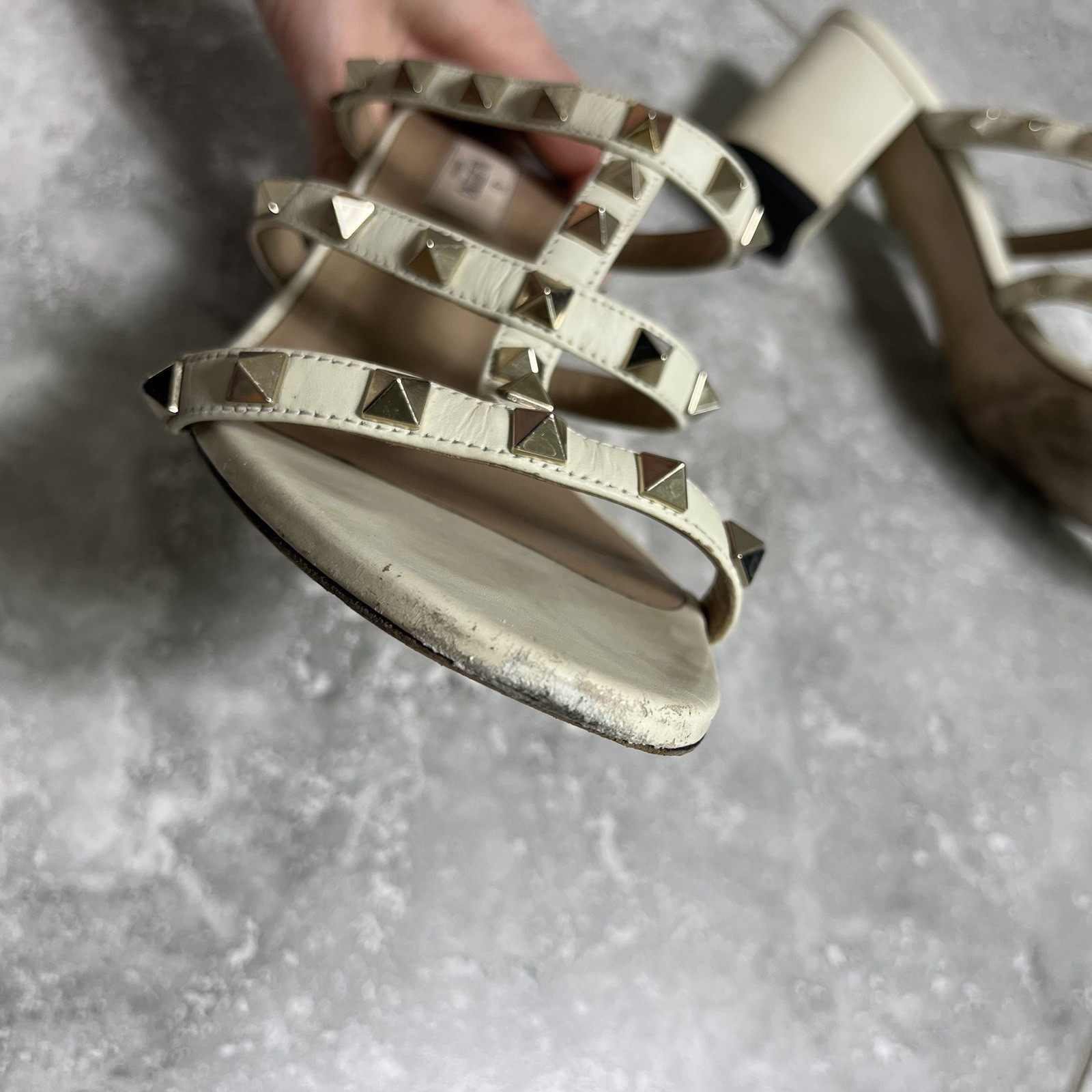 Valentino Garavani Rockstud Studded Caged Slide Sandals Leather Cream 39 8.5 US