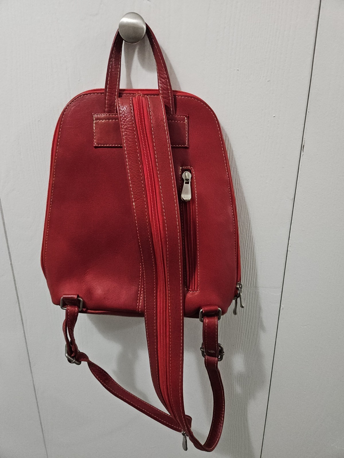 Le Donne Red Full Grain Cow Leather Full-Zip-Around Small Sling Backpack