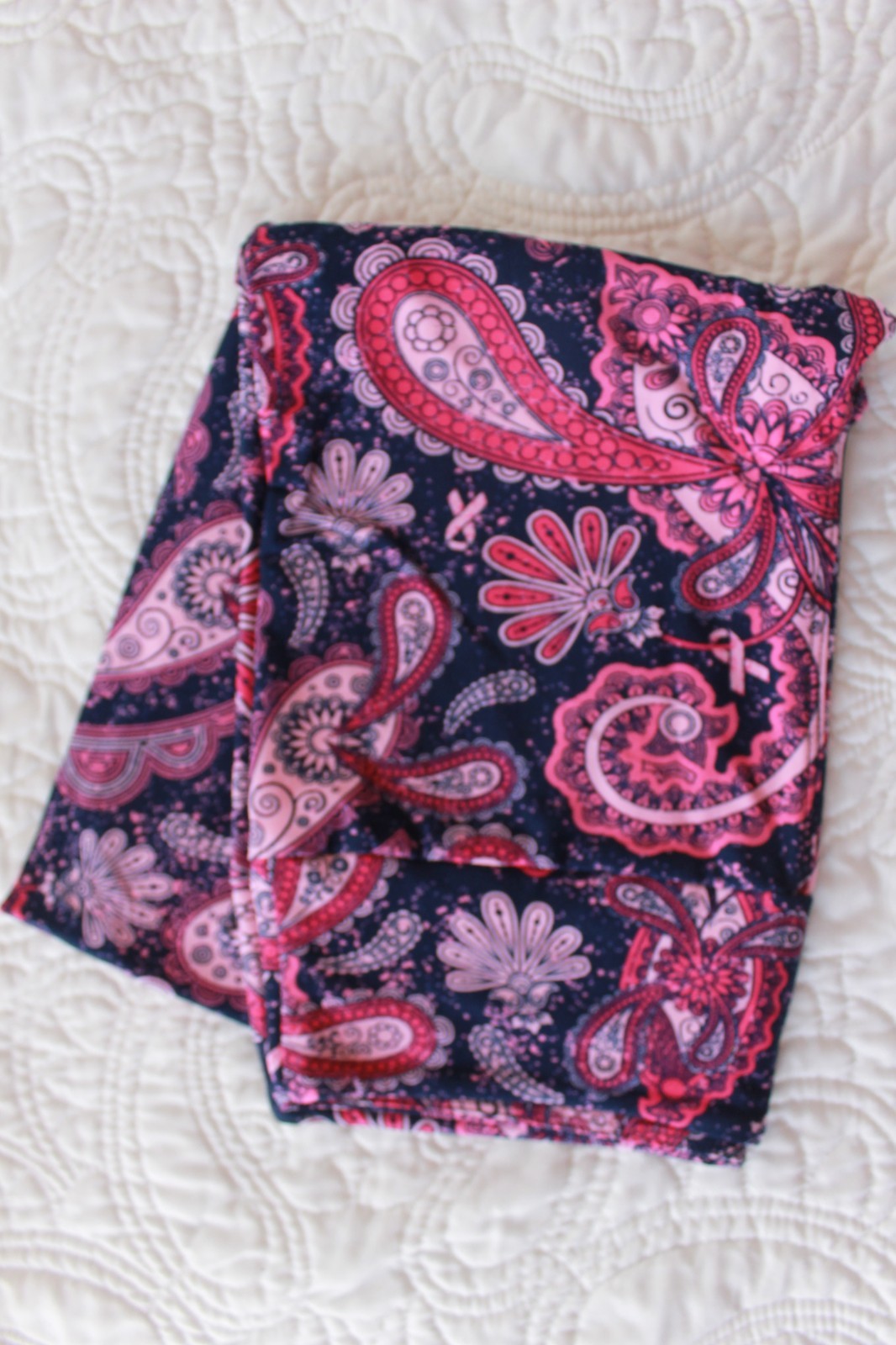 LuLaRoe OS Breast Cancer Awareness Paisley Leggings One Size Pink Ribbon NWT