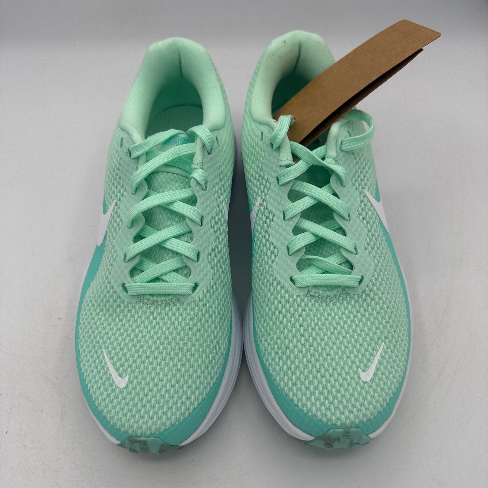 Nike Revolution 8 Women Shoes Size 6.5 Mint Foam Bleached Turq HJ8485-300