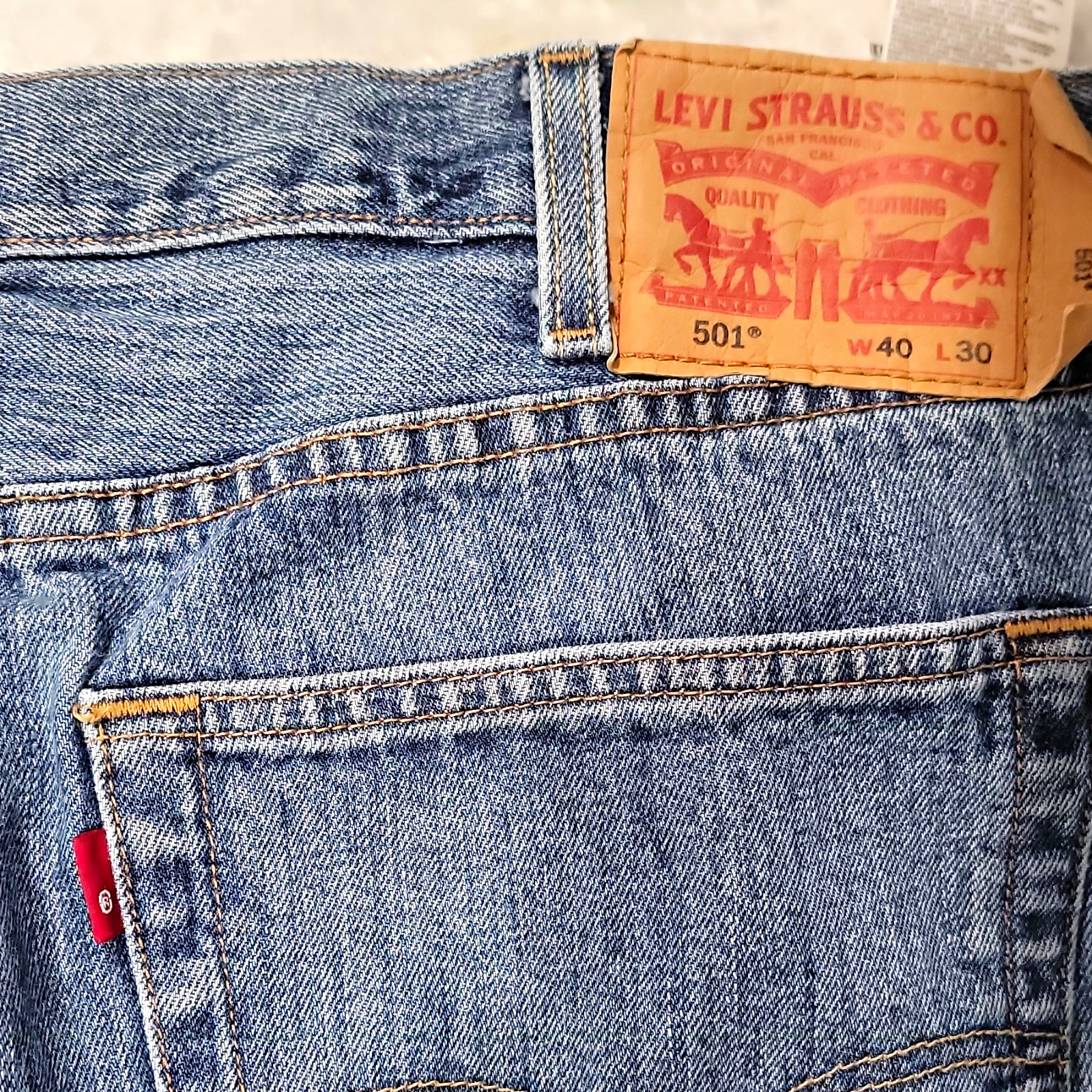Levi’s Men’s Blue Denim Jeans Straight Leg Button Fly Regular Fit