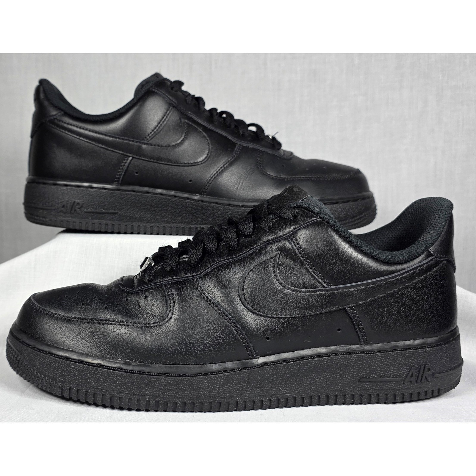 Nike Air Force 1 07 Triple Black Low Sneakers Men’s 8.5