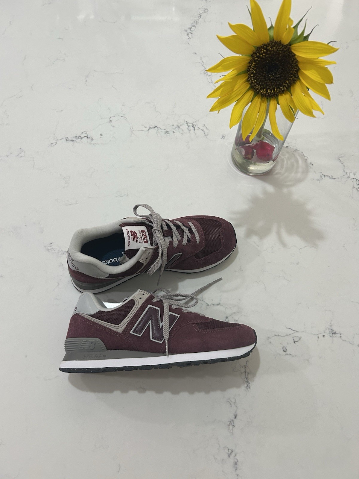 New Balance 574 Classic Burgundy Grey Men’s Sneakers ML574EVM Size 9 NWOB