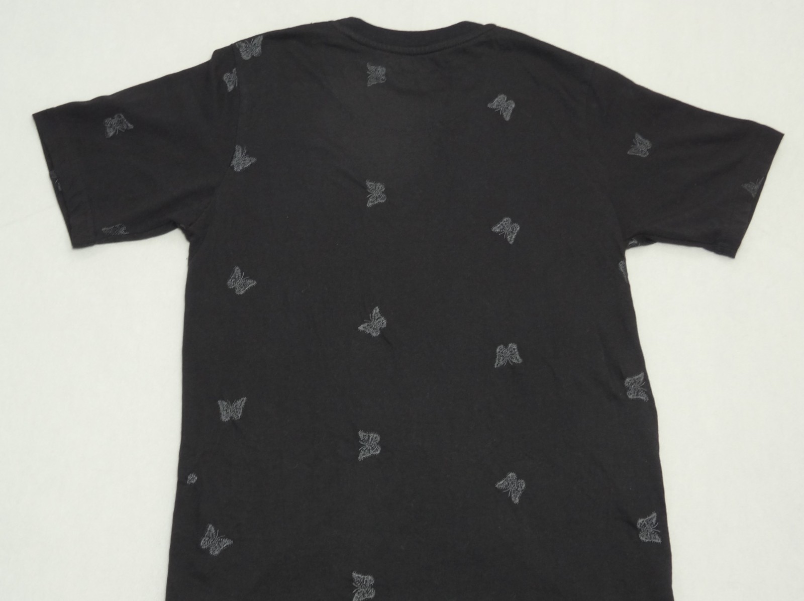 Eighty Eight Black Gray AOP Embroidered Butterfly Short Sleeve Shirt Unisex S