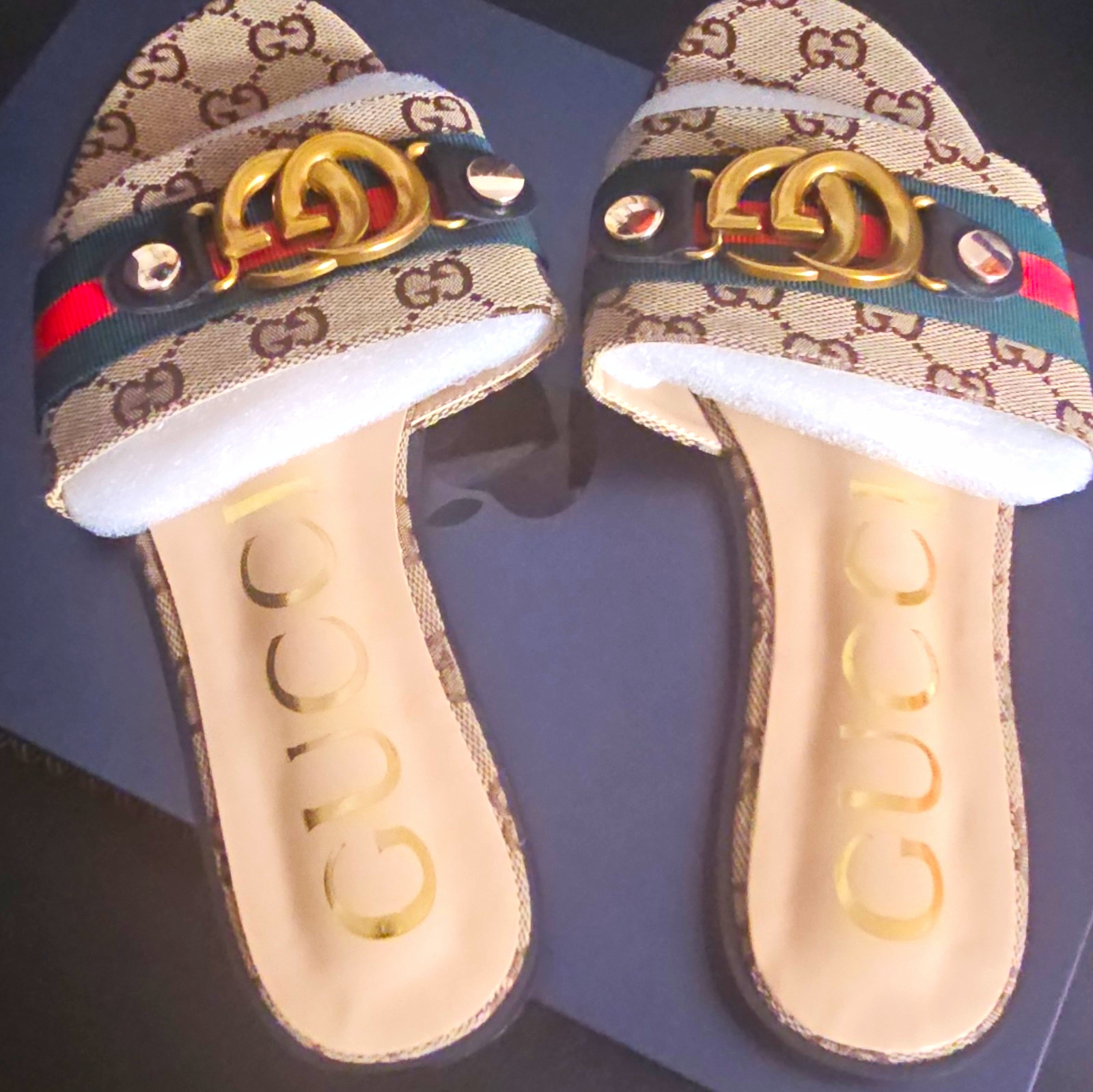 Gucci Women’s Beige Leather GG Logo Slide Sandals Web Stripe Gold 8.5