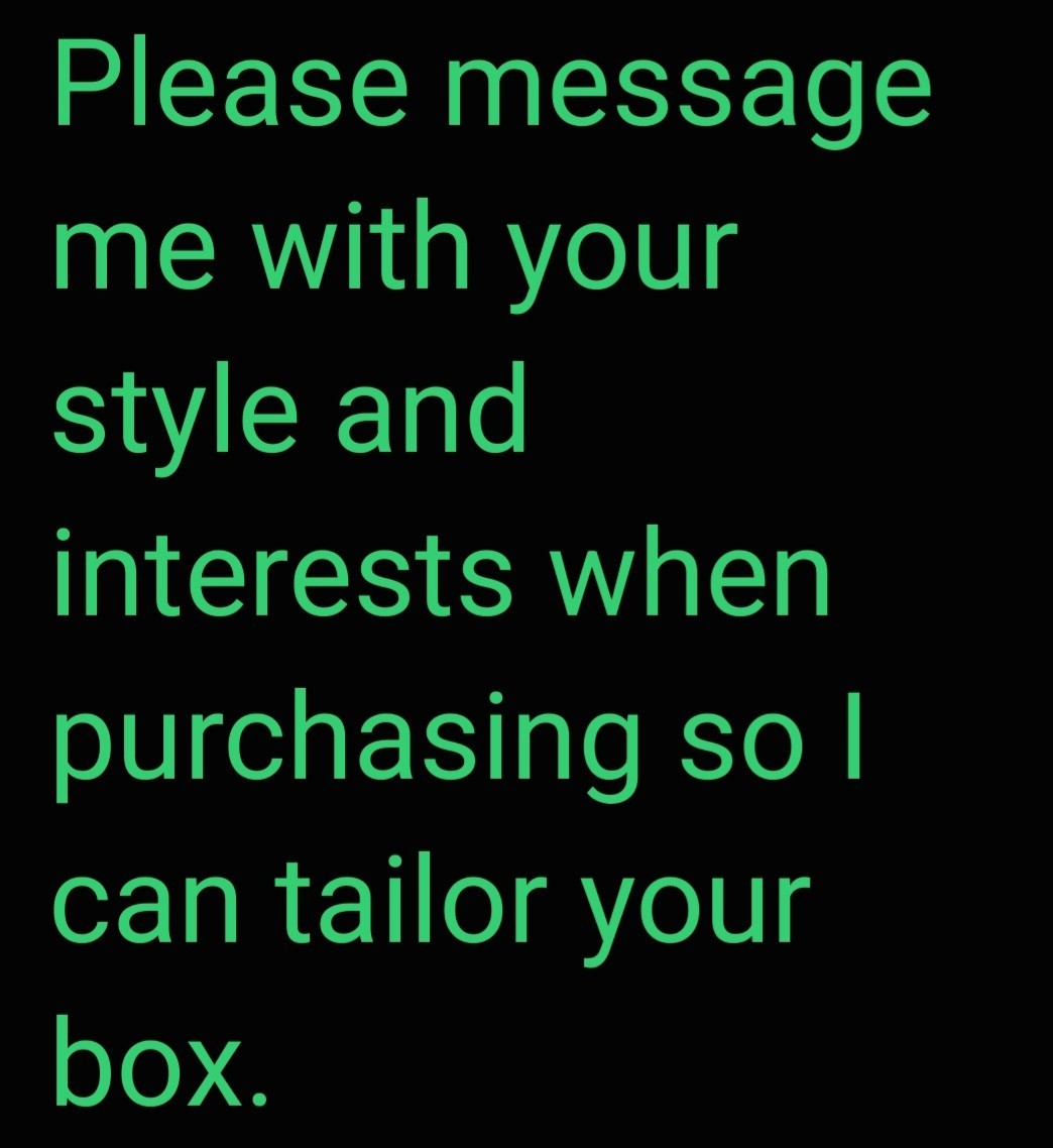 Mystery Boxes- Varies Purses and Apparel Items!!!
