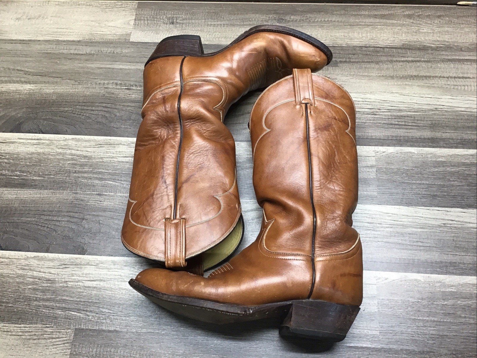 Tony Lama Cowboy Western Boots Men’s Size 9 D Brown Leather Soles Style 5084. G1