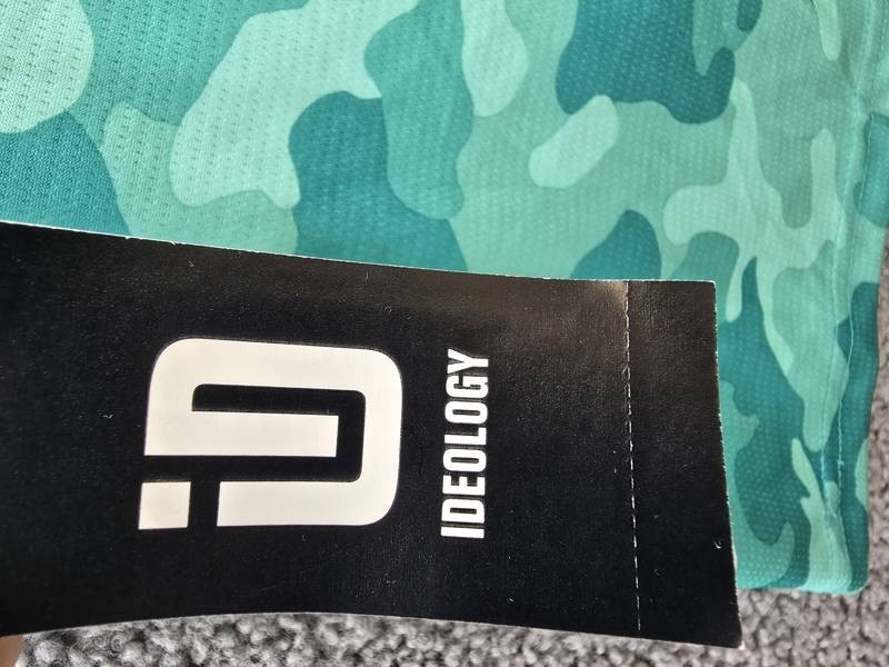 ID Ideology Cassandra Camo Sleeveless Tank Little Boys’ Tropical Surf Pullover