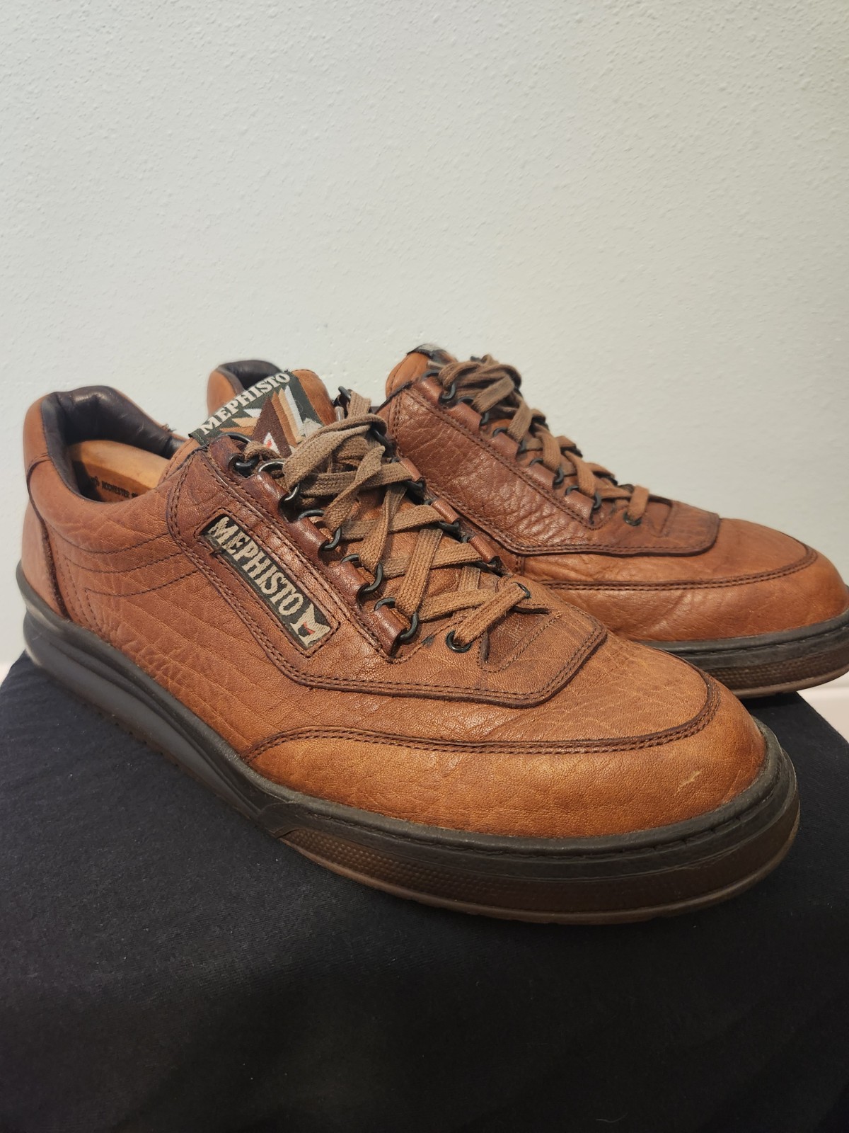 Mephisto Match Walking Shoes Men’s Size 9.5 Brown Leather Air-Jet Sneakers