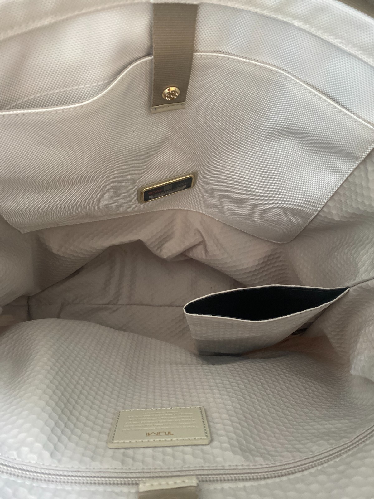 Tumi Essential North/South Tote Bag Off White/Tan – NWT