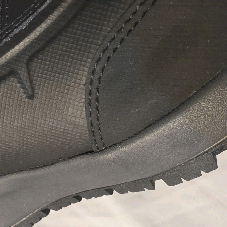 Columbia Bugaboot Celsius Waterproof Ins Boots Black Shark Men SZ 10 NWOB Defect