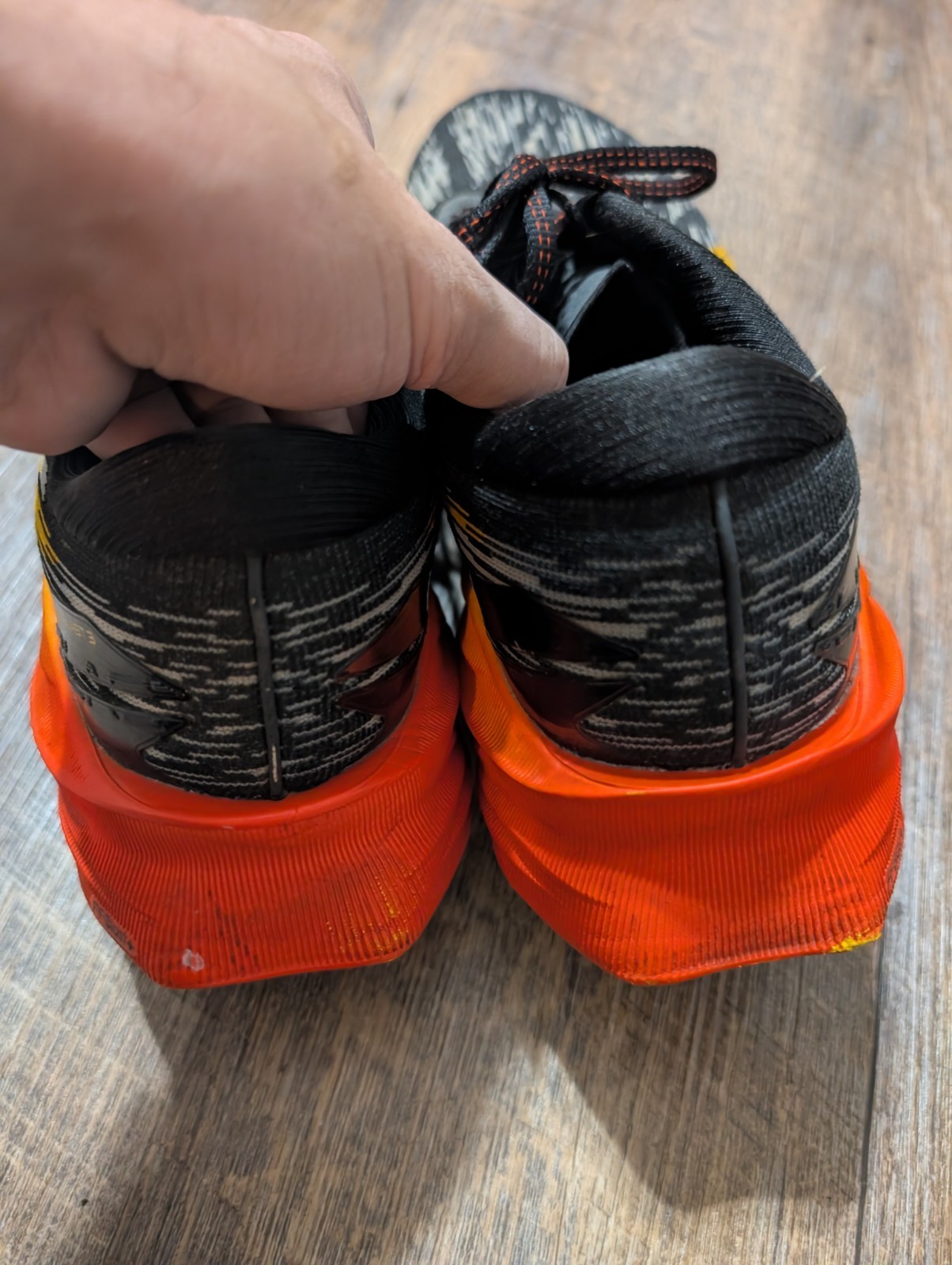 ASICS Novablast 3 Shoes Mens Size 11.5 Black Orange Running Athletic Sneakers