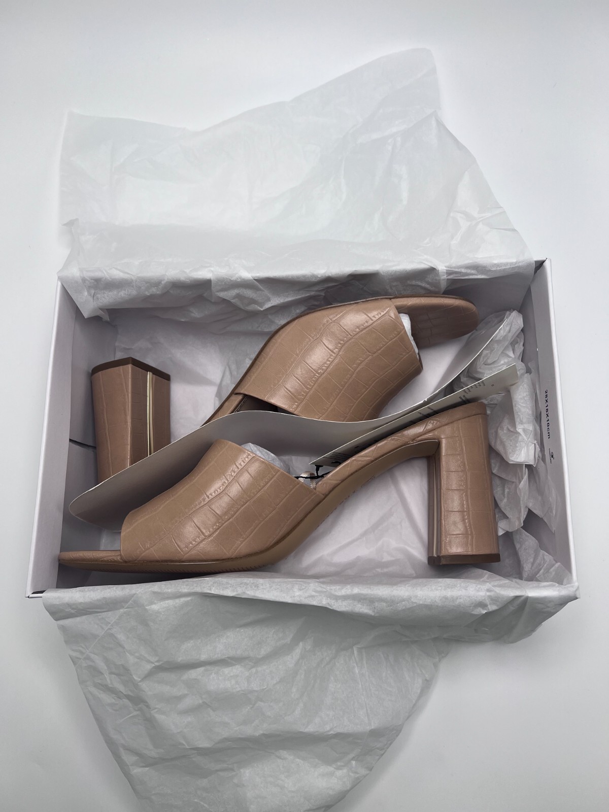 The Drop Pattie Women’s Heeled Mules Natural Embossed Croc Size 11 Shoes