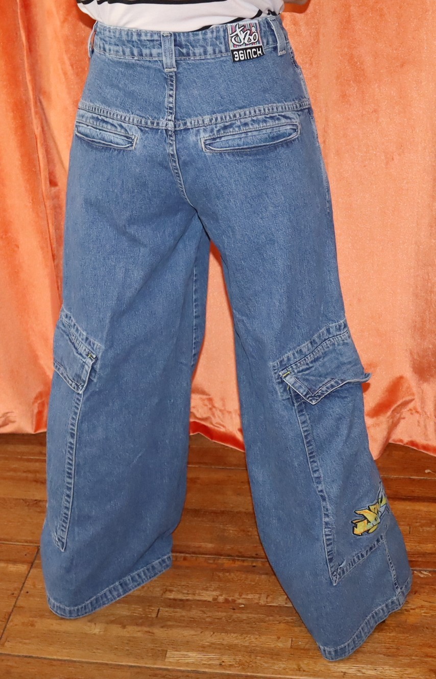 JNCO “GirlyStuff” Lishuz Vintage Jeans Size 7 #1253 – 36″ Leg Opening EXRARE