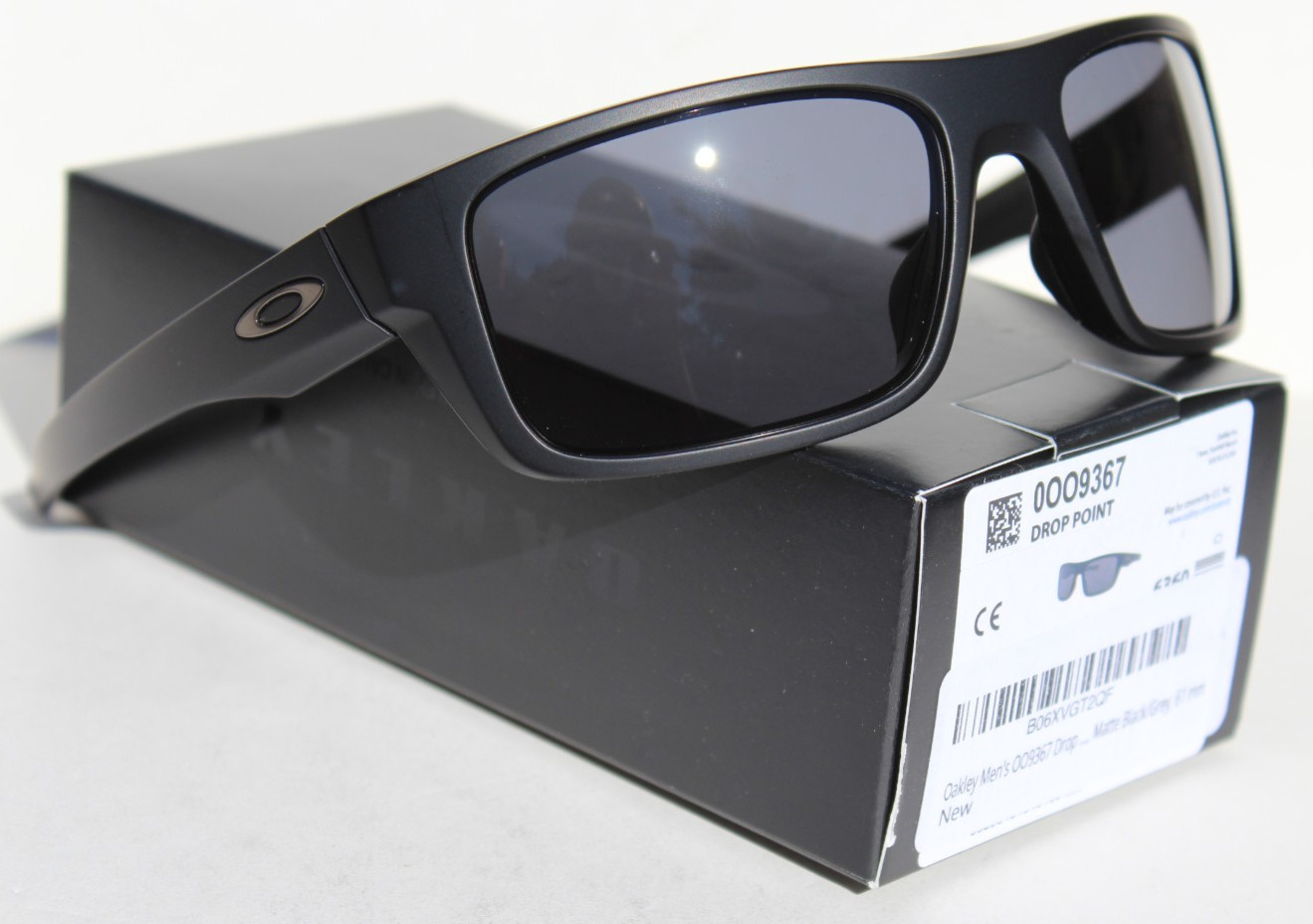 OAKLEY Drop Point Sunglasses Matte Black/Grey OO9367-01 NEW