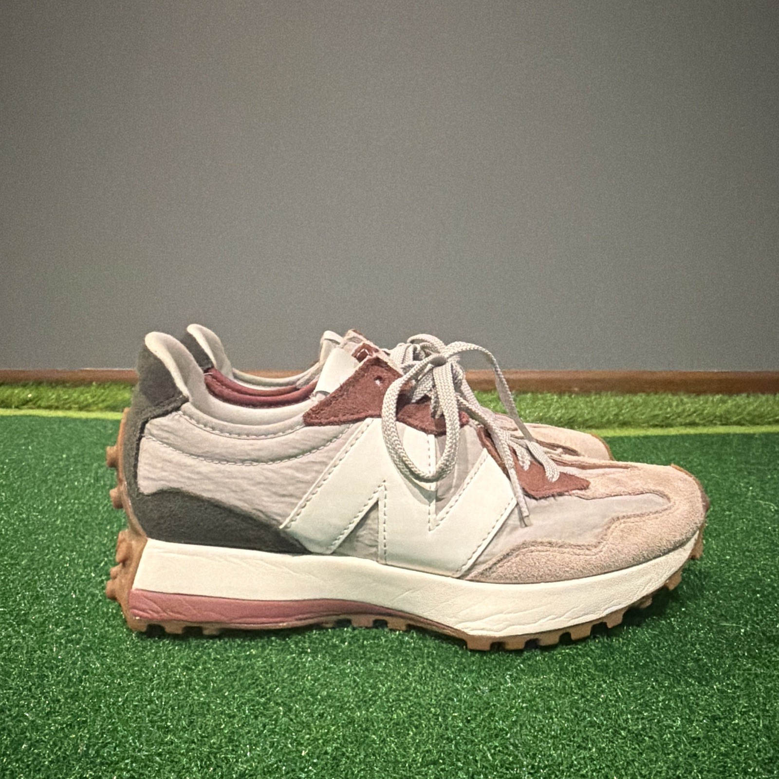New Balance 327 Stone Pink/Raincloud Women’s Low Top Lace-Up Suede Sneakers