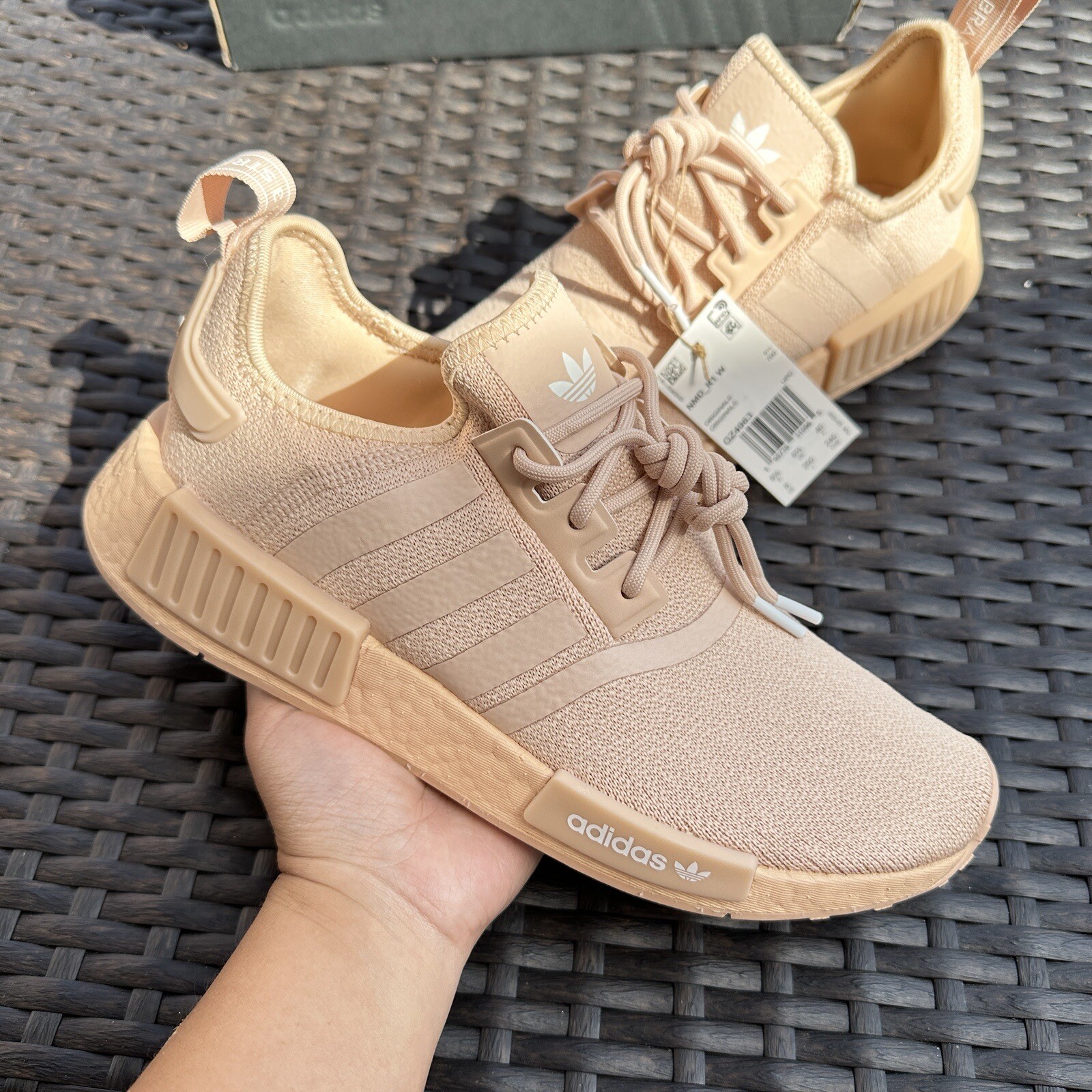 Adidas NMD_R1 Halo Blush Women’s Athletic Shoes GZ4963 Size 8
