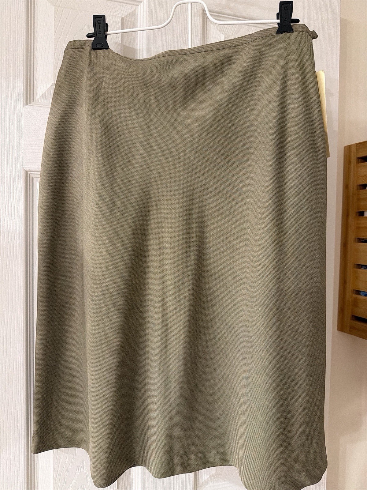 Norton McNaughton Women’s Knee Length Skirt Washable Color Willow Size14 NWT