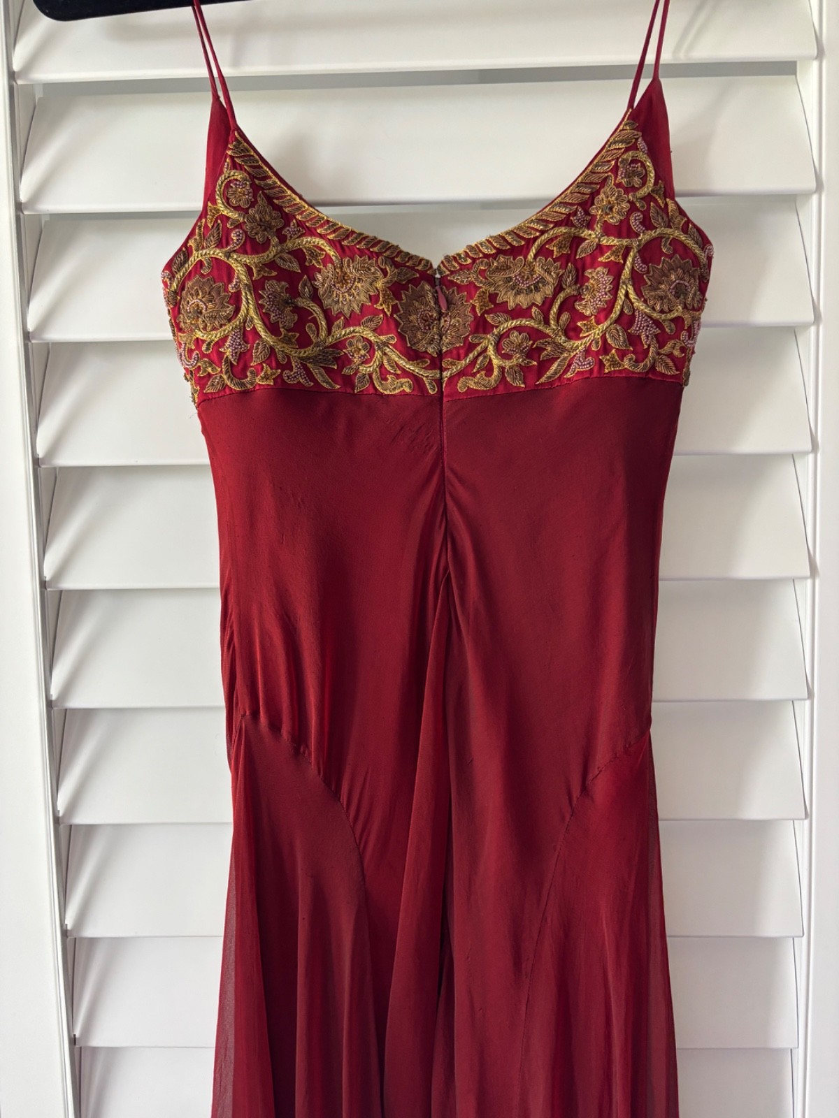 Vintage Carmen Marc Valvo Collection 100% Silk Embroidered Evening Gown